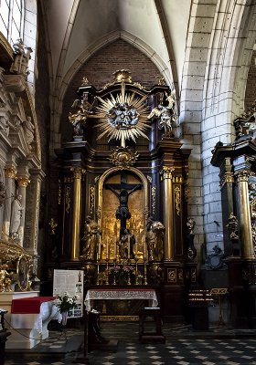 Corpus Christi, more altars
