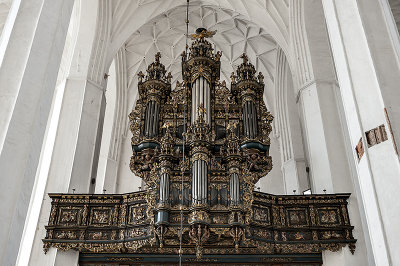 Church of St. Mary, organ
