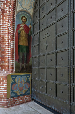 Phitsa Convent, front gate artwork