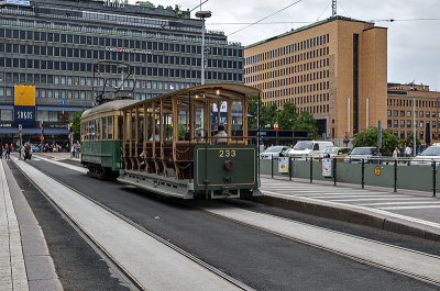 Open-air tram