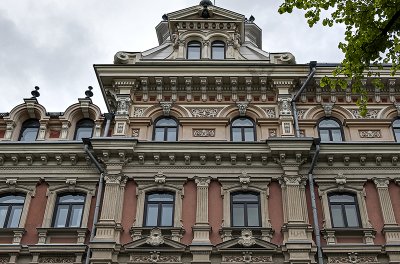 Grand old building, detail