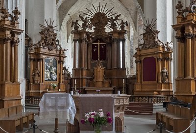 Bernardine Church, altar