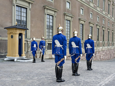 Royal Palace, changing of the guard
