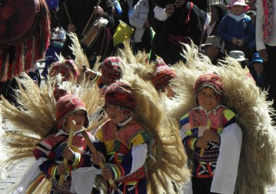 danza SARHI , de la zona de Checapupe - Provincia de Canchis-Cusco