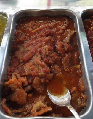 Chicharron con salsa de jitomate (tomato)