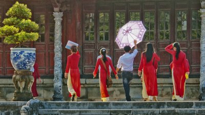 It's so hot at the Citadel, Hue