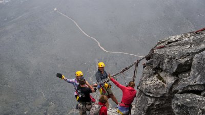 Abseilers at Cape Town