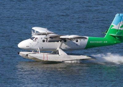 Landing Twin Otter