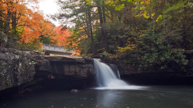 Hominy Falls