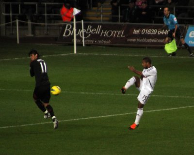 Routledge Proves To Be a Pain In the Arse Of The Fulham Defence