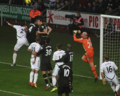 Spurs Defend