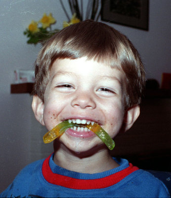 Carl eats worms