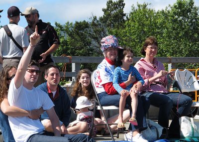 parade watchers