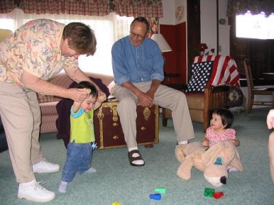 Meeting their Great Aunt & Uncle for the 1st time