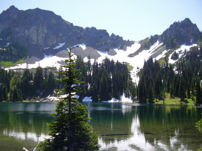 Crystal Lakes Hike 8/9/2011