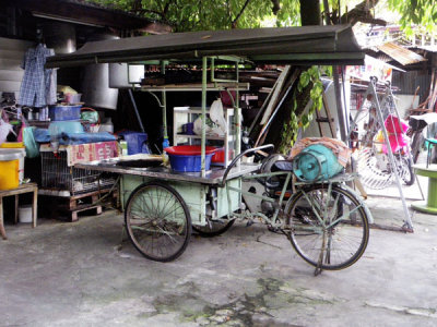 Front Loading Tricycle Mobile Kitchen