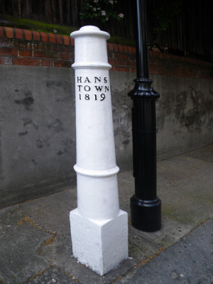 Hans Town bollard