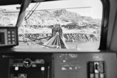 Engineer s View Crossing Columbia River Bridge