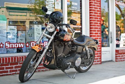 Awesome Local Harley ( Clean Lines Bike)