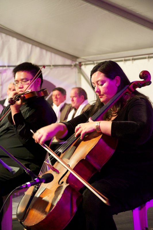 Martin Lee violin and Rachel Whealy cello during the Kate Kelly Song Cycle rehearsal