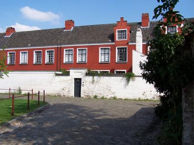 BEGIJNHOF  TER HOOIE - BEGUINAGE TER HOOIE