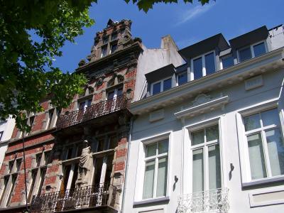 1880 NEO-VLAAMSE RENAISSANCE GEVELS
