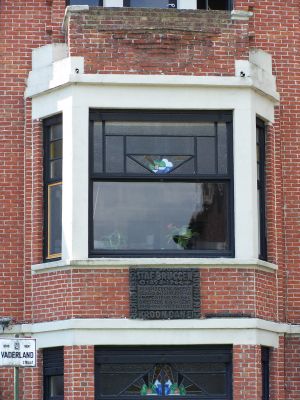 STAF BRUGGEN - GEDENKPLAAT - VADERLANDSTRAAT