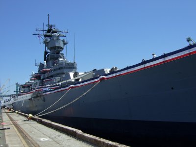 USS IOWA.jpg