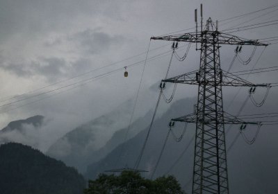  Mayrhofen recessions, pylon and ski lift