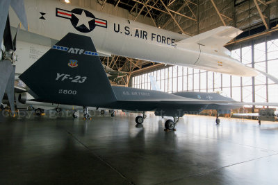 Northrop-McDonnell Douglas YF-23A Black Widow II side.JPG