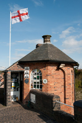 Lockmasters booth at the Bratch Locks