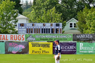 D7000 & 80-200mm 20110704_192 vs Old Orchard.JPG