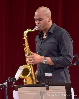 Saxophonist Scott Robinson solos 20110904JPG