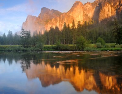 Yosemite NP - Cathedral Rocks 4