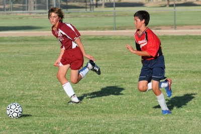 Damian Dribbles 3.JPG