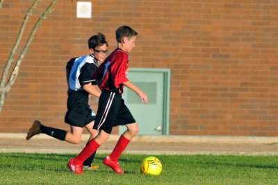 Zach On the Attack 2.JPG