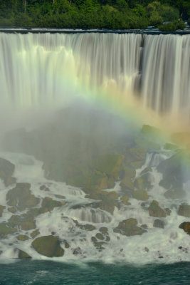 Niagara Falls - American Falls Rainbow 1.jpg