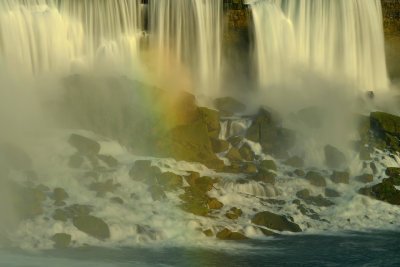Niagara Falls - American Falls Rainbow 3.jpg