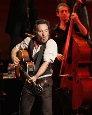 Bruce Springsteen and Jeremy Chatzky 015