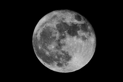 The Moon 11:30pm Monday 18th April 2011