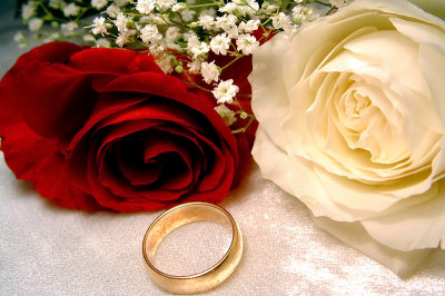 Gold Wedding Ring with Roses