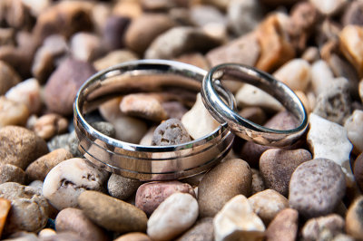 Silver Wedding Rings & Pebbles