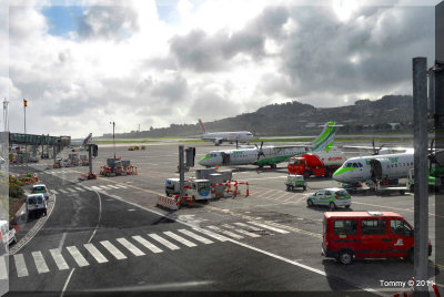 Tenerife Airport.jpg