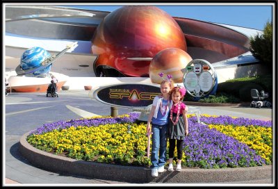 Noelle and Kylie at Mission Space
