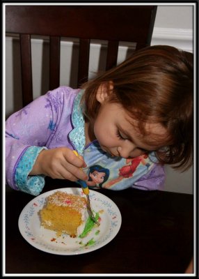 Kylie doesnt eat cake... Kylie eats frosting....  :-)