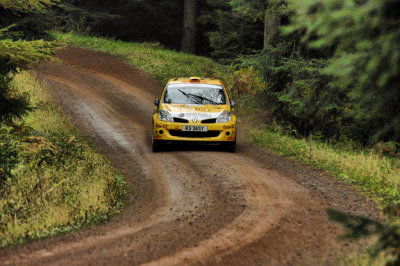 Car 33 Peter Taylor GBR  Andrew Roughead GBR  Renault Clio