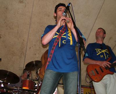 2006_0610_202314ared.JPG