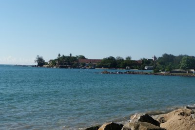Galle's Fort, jutting out to sea