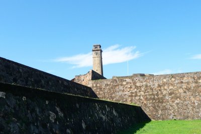 Fort walls