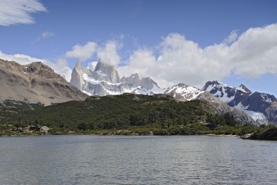 Mount Fitz Roy(3405m)-010412-Lago Capri, Los Glaciares Natl Park, Argentina-#0472.jpg